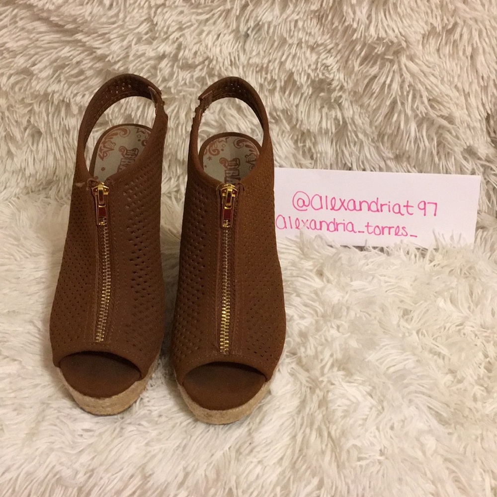 Open toe wedges